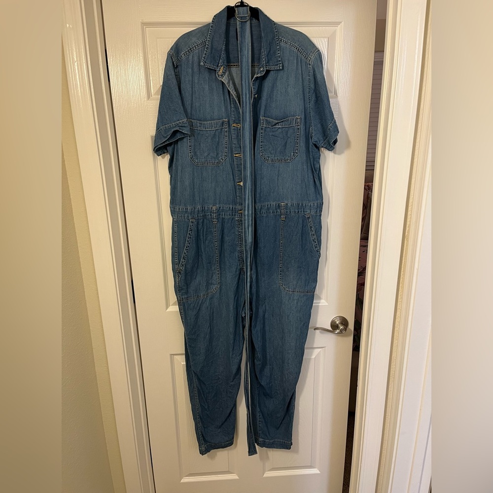 COPY - 🎉Gap denim jumpsuit size XL🎉